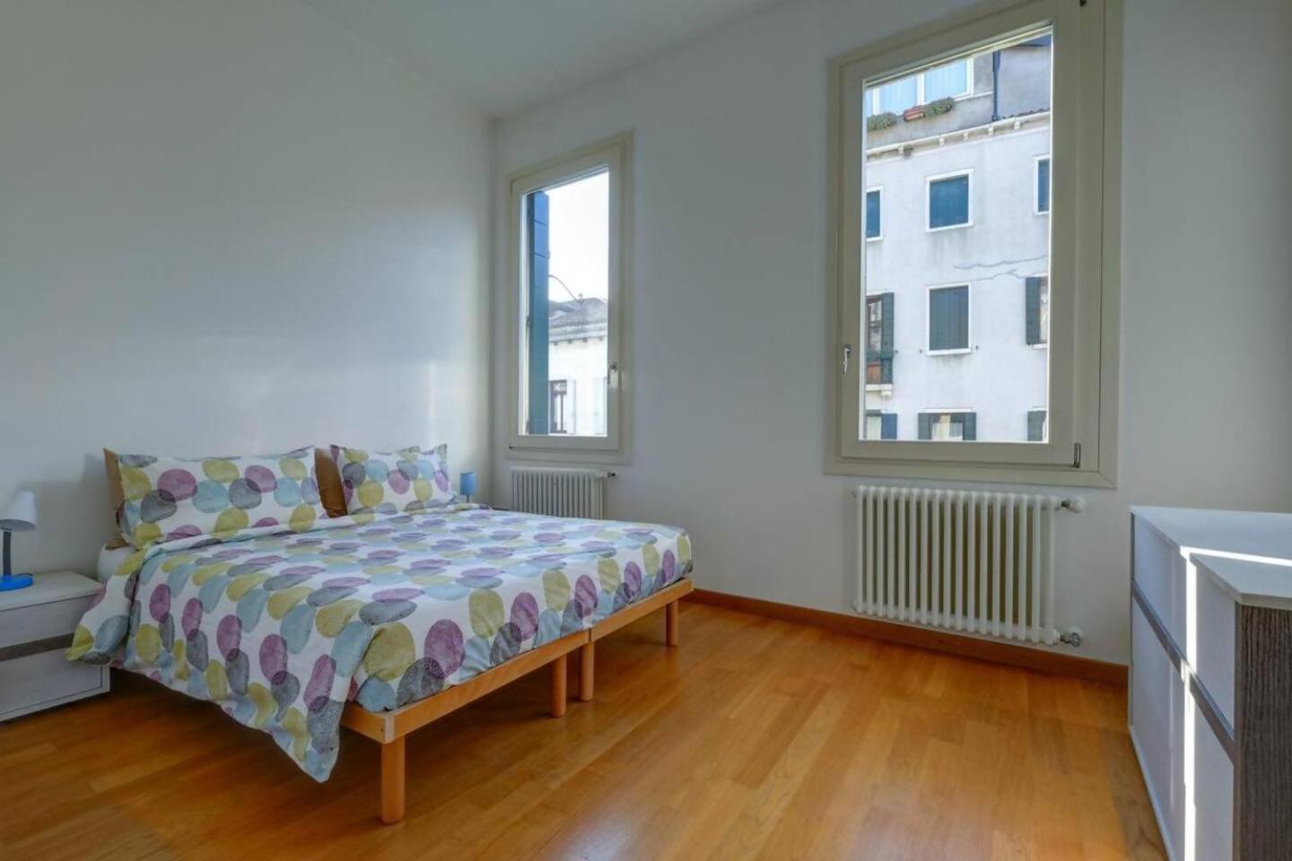 Rio Ca Foscari A San Pantalon Apartment เวนิส ภายนอก รูปภาพ