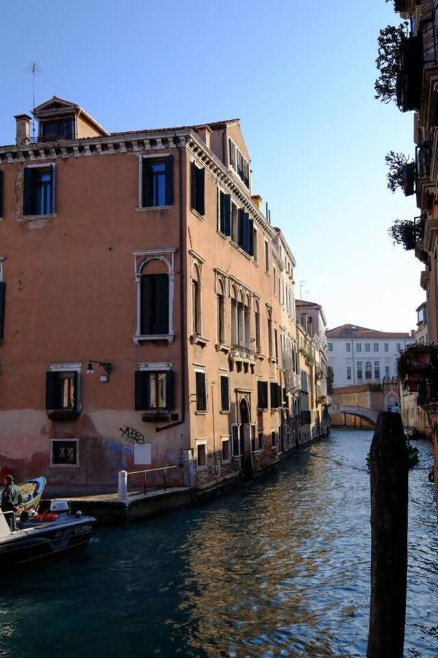 Rio Ca Foscari A San Pantalon Apartment เวนิส ภายนอก รูปภาพ
